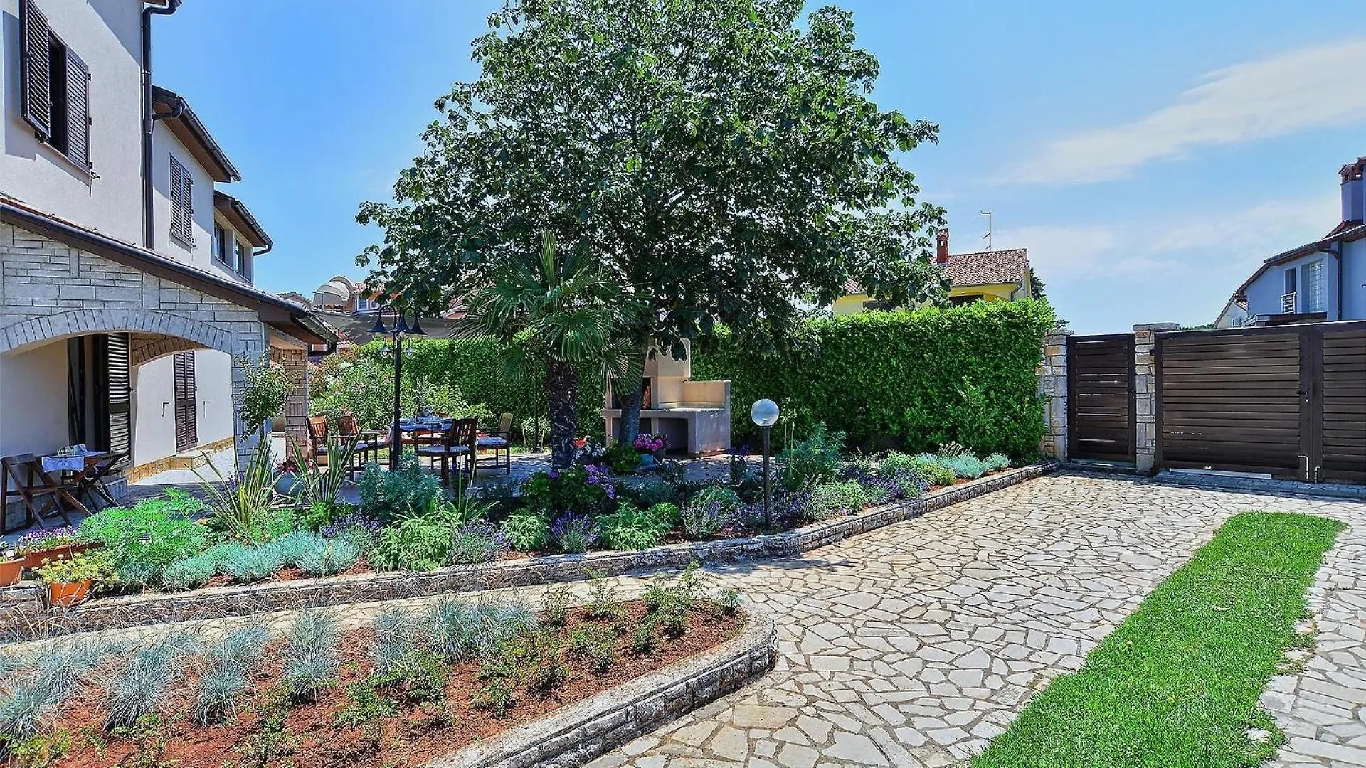 Ferienwohnung Fuer 8 Personen Ca 135 Qm In Valbandon, Istrien Istrische Riviera 0*, Valbandon